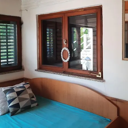 Studio Plava Draga Apartment
